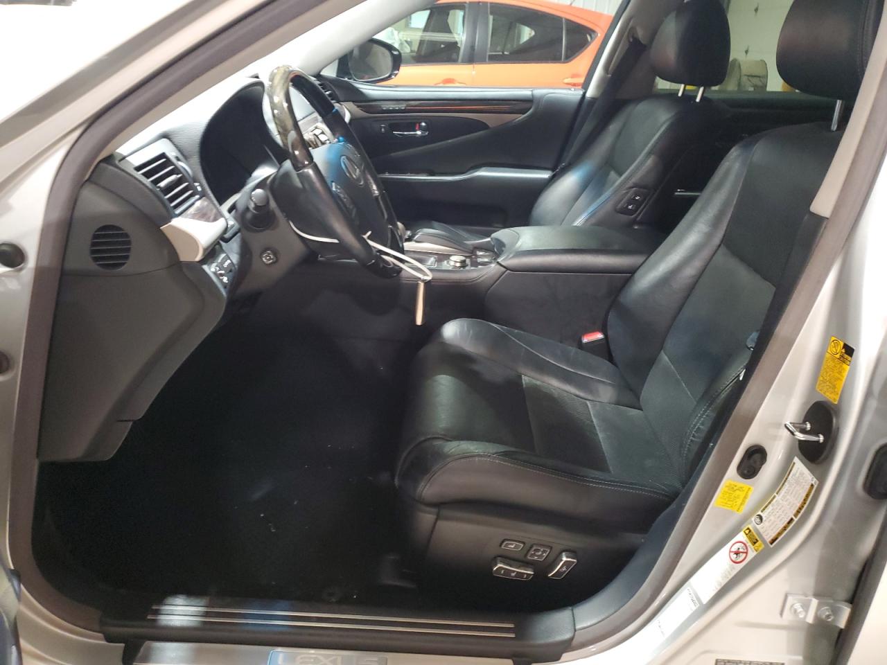 2013 Lexus Ls 460 VIN: JTHCL5EF8D5016923 Lot: 92201215