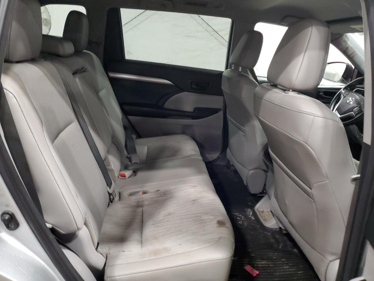 2017 Toyota Highlander Le VIN: 5TDBZRFH4HS444541 Lot: 92212535