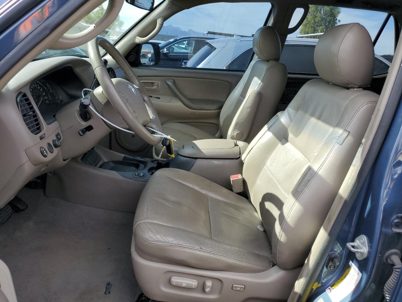 2005 Toyota Sequoia Sr5 VIN: 5TDZT34A75S244560 Lot: 91915235