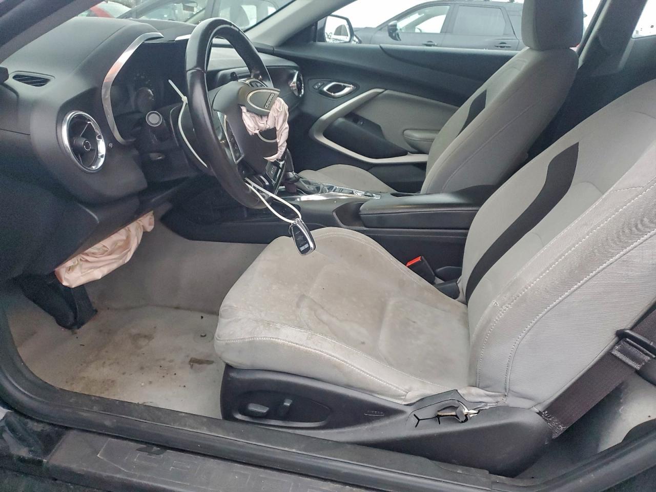 2017 Chevrolet Camaro Lt VIN: 1G1FB1RX0H0134117 Lot: 93056355