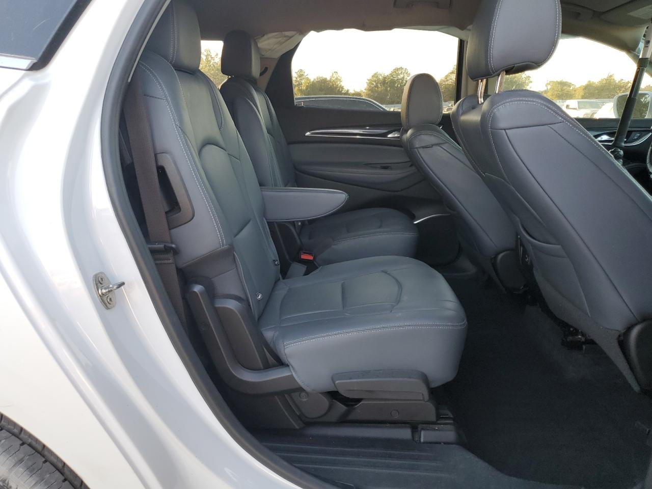 2019 Buick Enclave Essence VIN: 5GAERBKWXKJ235206 Lot: 93470155