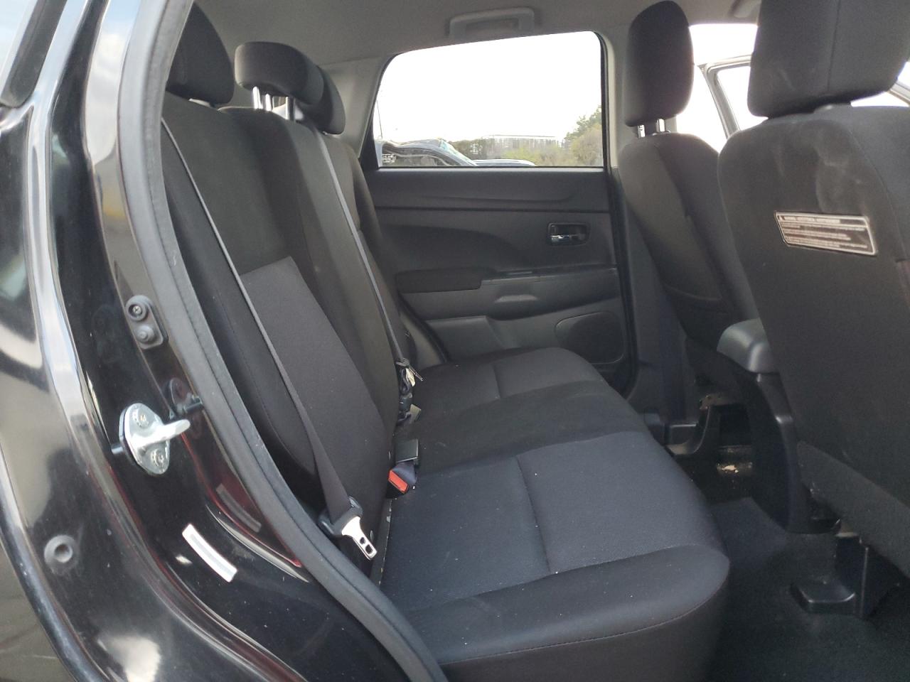 2011 Mitsubishi Outlander Sport Es VIN: JA4AP3AU0BZ005288 Lot: 92423615