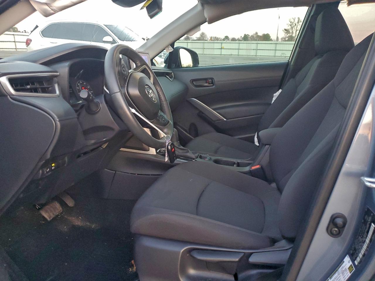 2024 Toyota Corolla Cross Le VIN: 7MUCAAAG0RV096966 Lot: 93598795