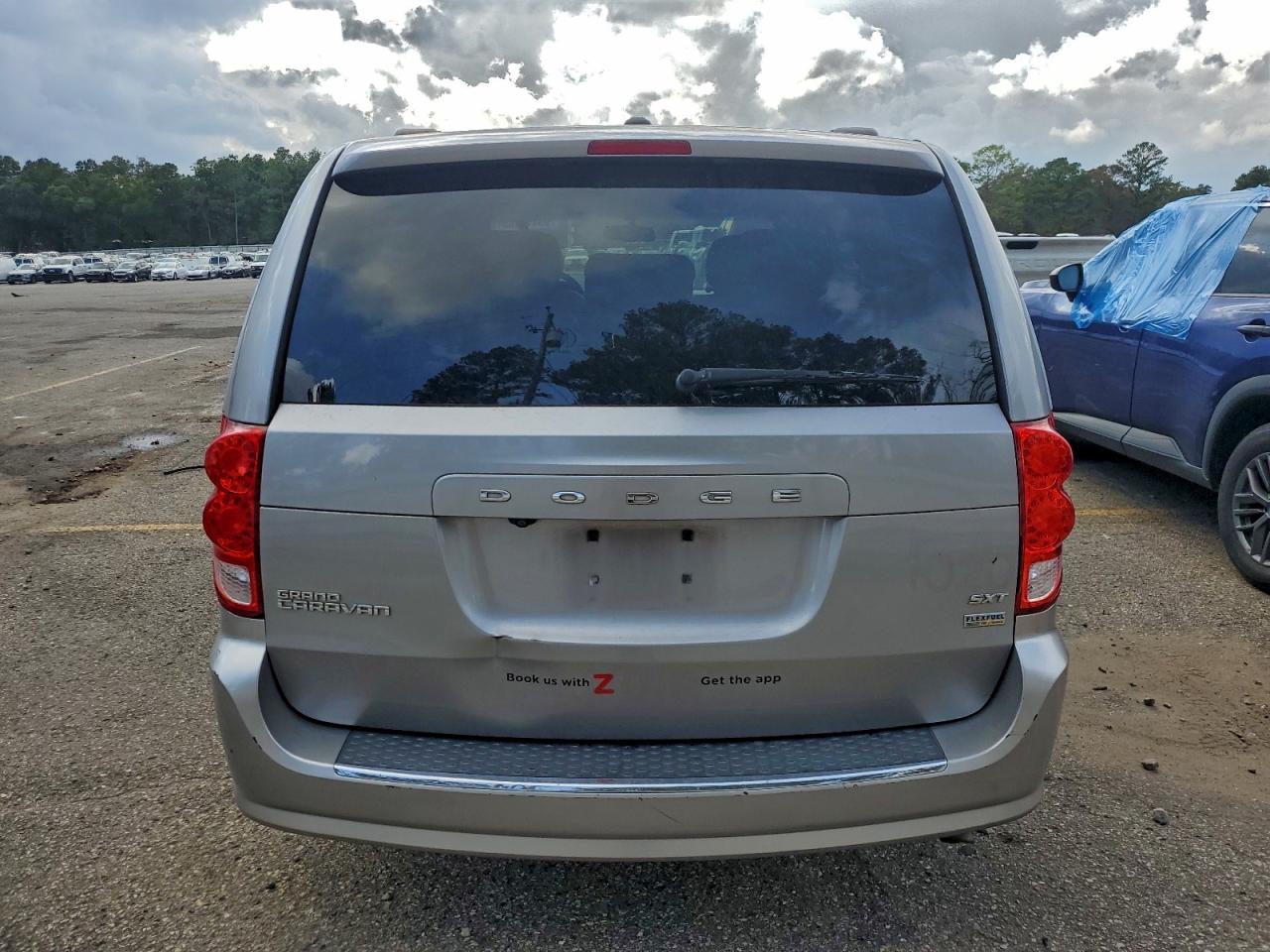 2017 Dodge Grand Caravan Sxt VIN: 2C4RDGCG4HR786383 Lot: 93418385