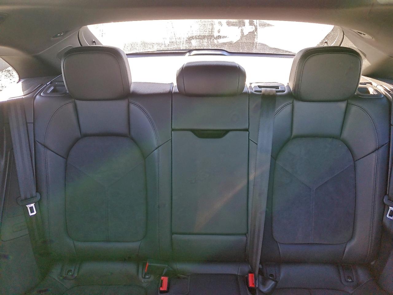 2018 Porsche Macan VIN: WP1AA2A54JLB09227 Lot: 93777815