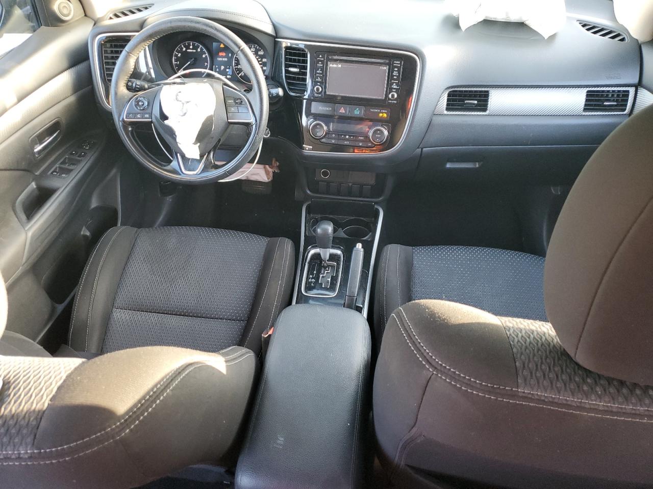 2017 Mitsubishi Outlander Es VIN: JA4AD2A39HZ008208 Lot: 93542525