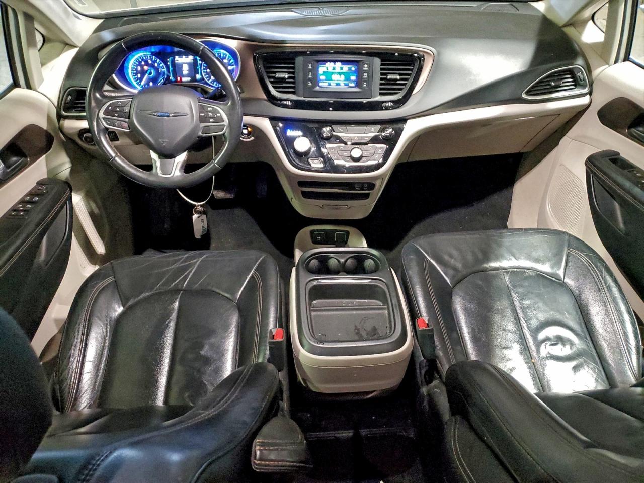 2017 Chrysler Pacifica Touring L VIN: 2C4RC1BG6HR642688 Lot: 94550295