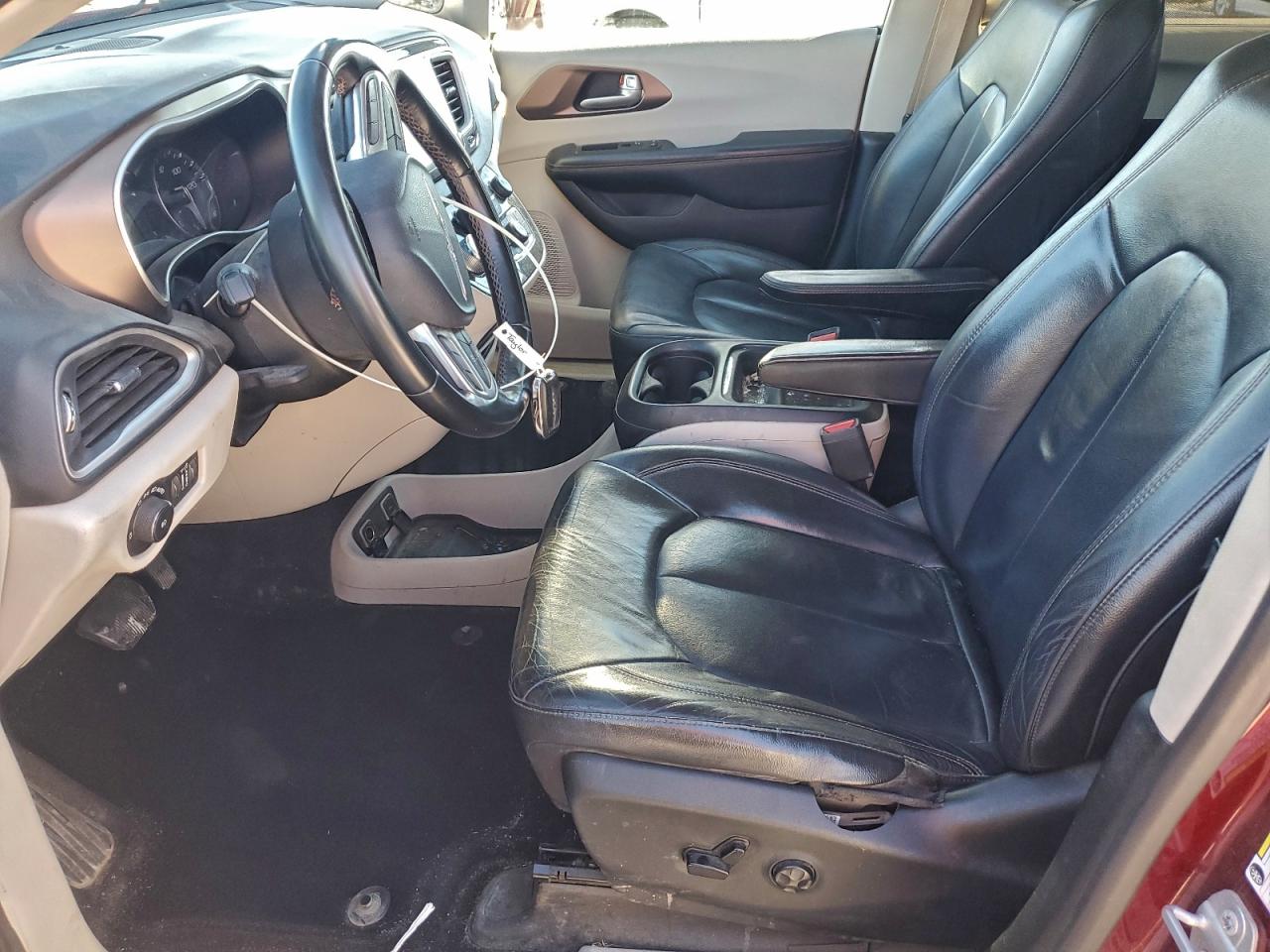 2017 Chrysler Pacifica Touring L VIN: 2C4RC1BG3HR583258 Lot: 93838695