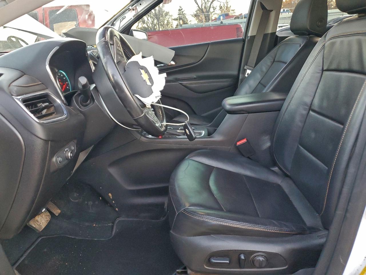 2018 Chevrolet Equinox Premier VIN: 2GNAXWEX2J6313119 Lot: 94265105