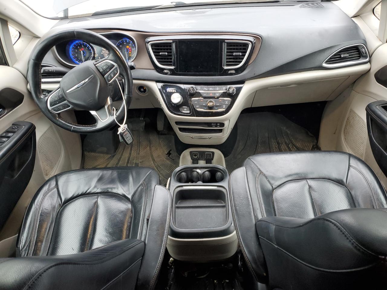 2019 Chrysler Pacifica Touring L VIN: 2C4RC1BG9KR550093 Lot: 92012525