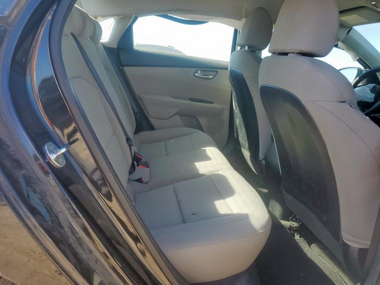 2019 Kia Forte Fe VIN: 3KPF24AD9KE064660 Lot: 92313115