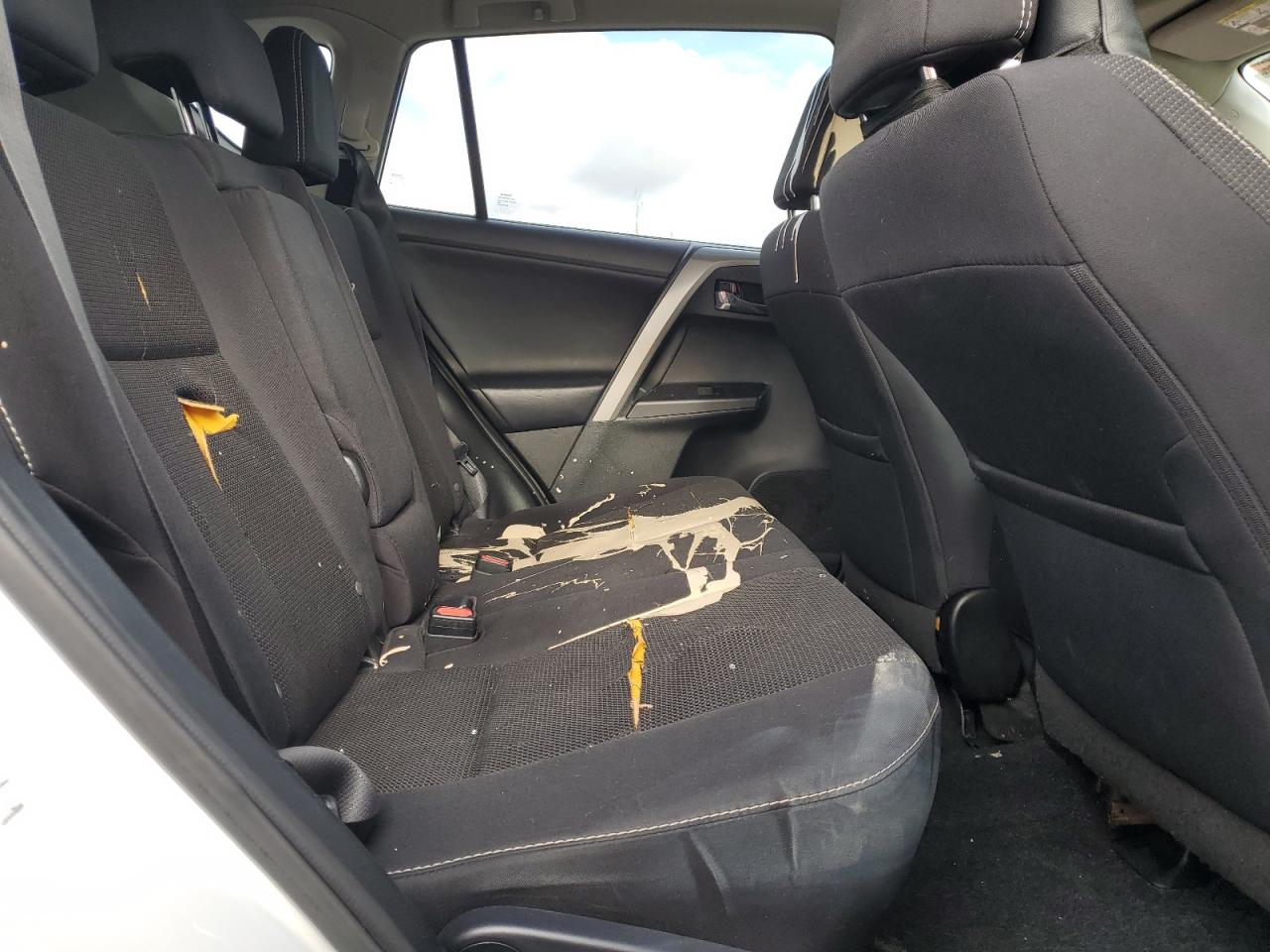 2017 Toyota Rav4 Xle VIN: 2T3WFREV9HW390931 Lot: 92668785
