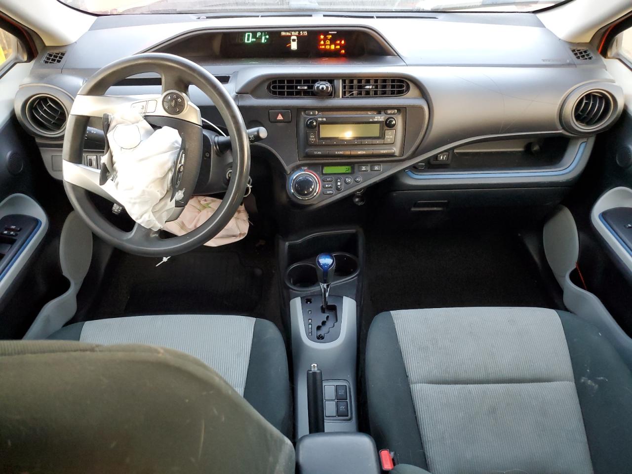 2013 Toyota Prius C VIN: JTDKDTB31D1031568 Lot: 90356645