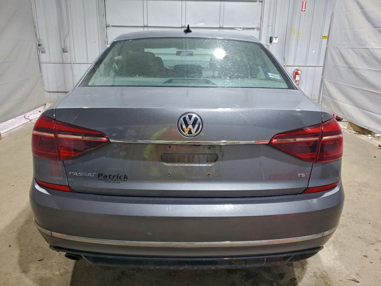 2017 Volkswagen Passat R-Line VIN: 1VWDT7A38HC035998 Lot: 93887745