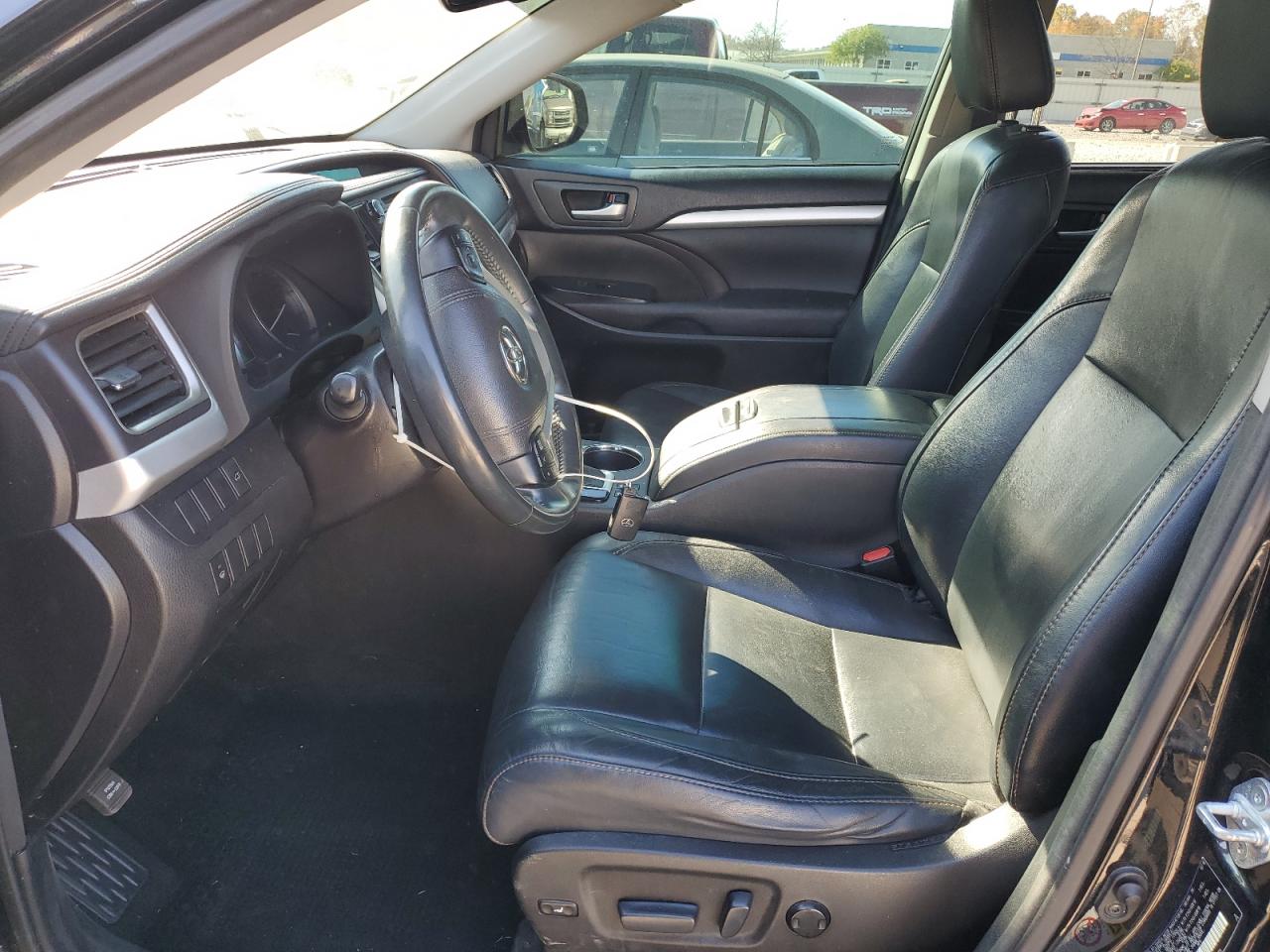 2016 Toyota Highlander Xle VIN: 5TDJKRFH6GS350045 Lot: 90997935