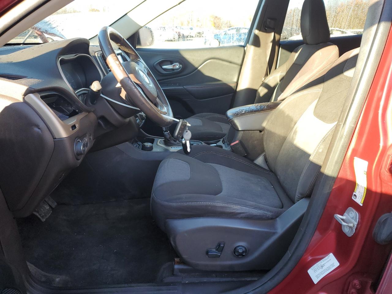 2014 Jeep Cherokee Latitude VIN: 1C4PJMCB4EW198392 Lot: 91301725