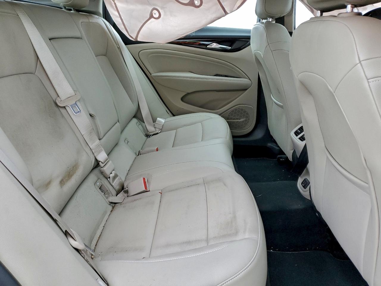 2019 Buick Regal Essence VIN: W04GP6SX5K1038810 Lot: 93228895