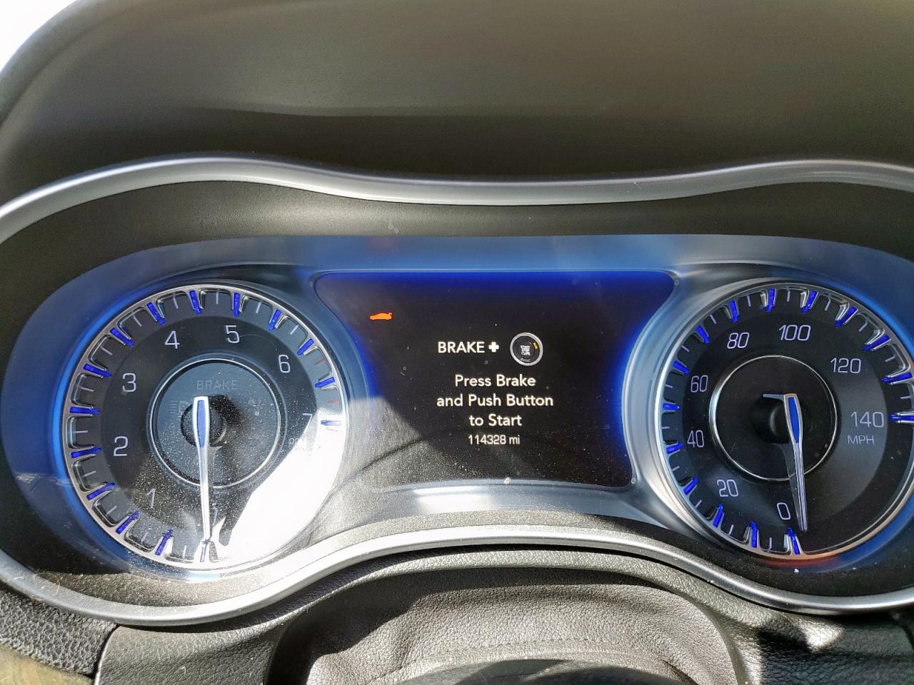 2015 Chrysler 300C VIN: 2C3CCAEGXFH846175 Lot: 92119715