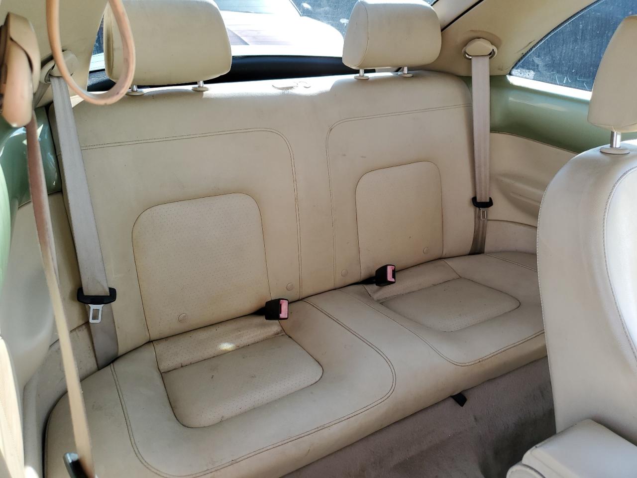 2006 Volkswagen New Beetle 2.5L Option Package 1 VIN: 3VWRW31C96M401663 Lot: 93713655