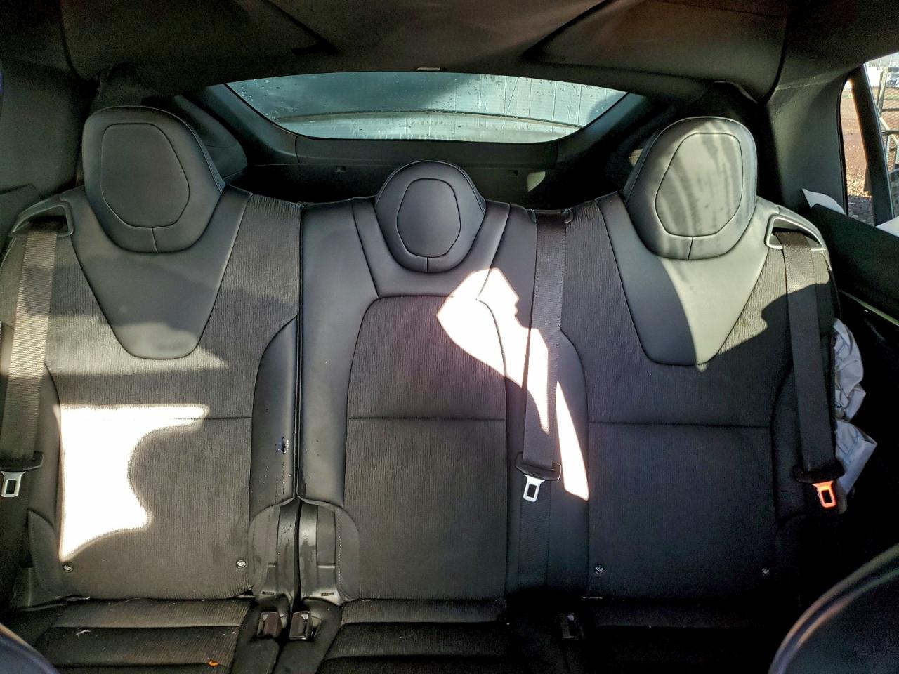 2018 Tesla Model X VIN: 5YJXCAE21JF088243 Lot: 94052325