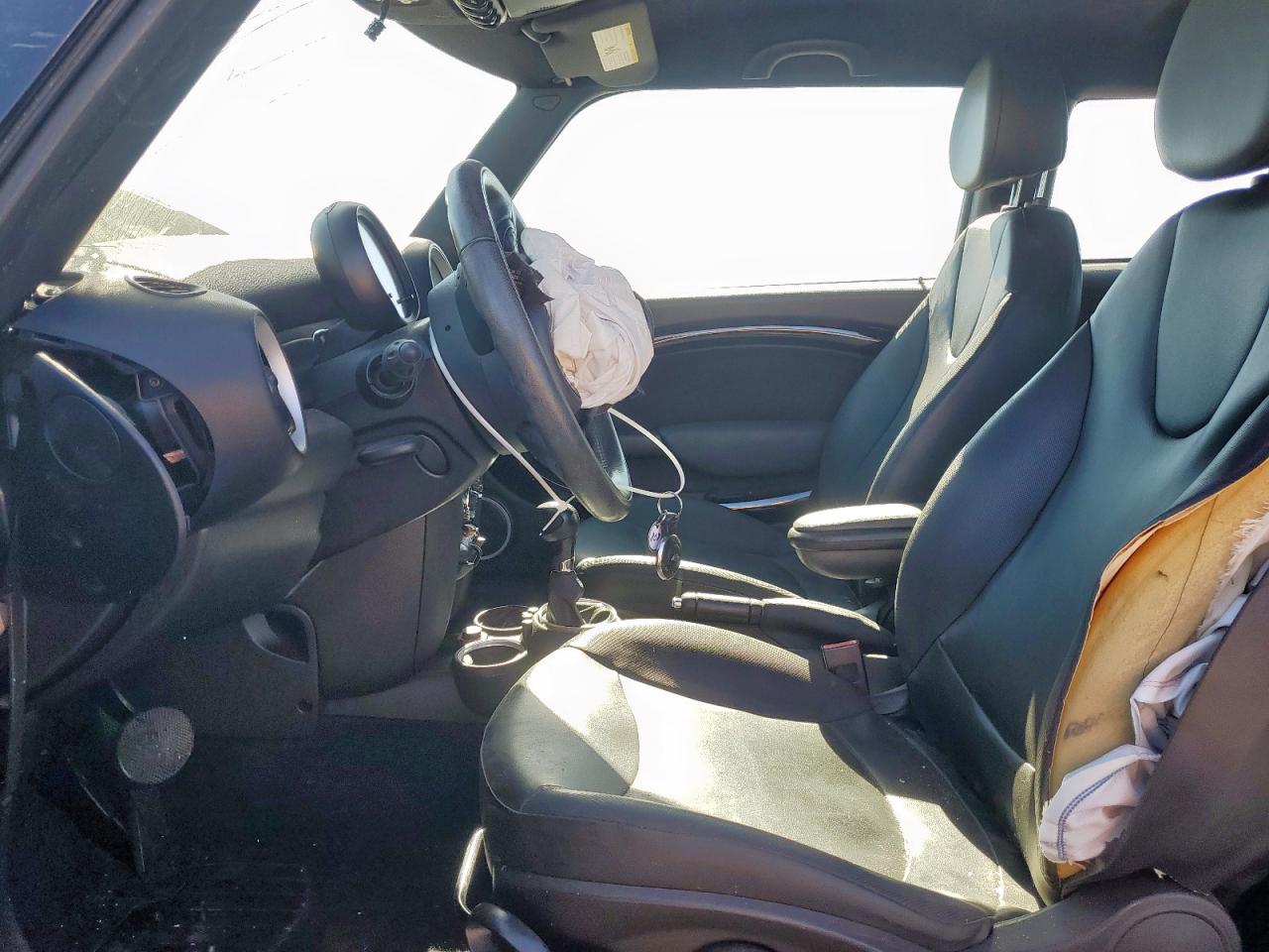 2013 Mini Cooper VIN: WMWSU3C54DT548056 Lot: 92523655