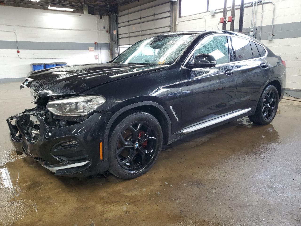 Фото: 5UX2V1C09M9G91401