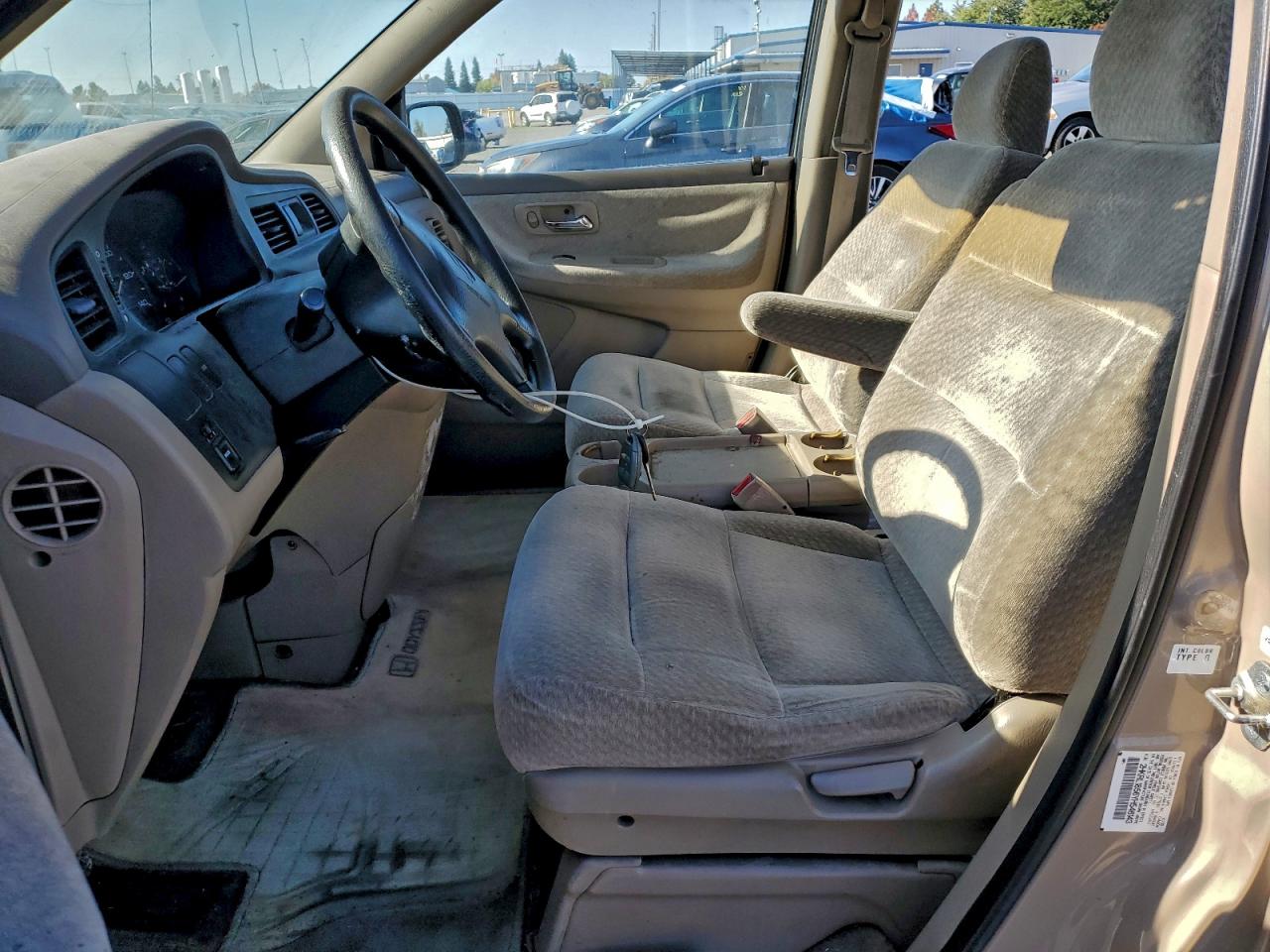 2000 Honda Odyssey Lx VIN: 2HKRL1856YH546143 Lot: 94124065