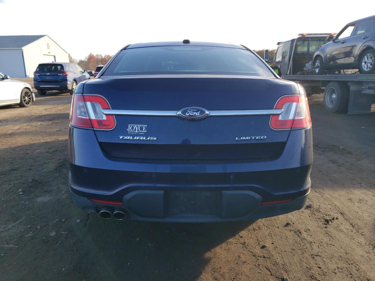 2011 Ford Taurus Limited VIN: 1FAHP2FW7BG101672 Lot: 92638705