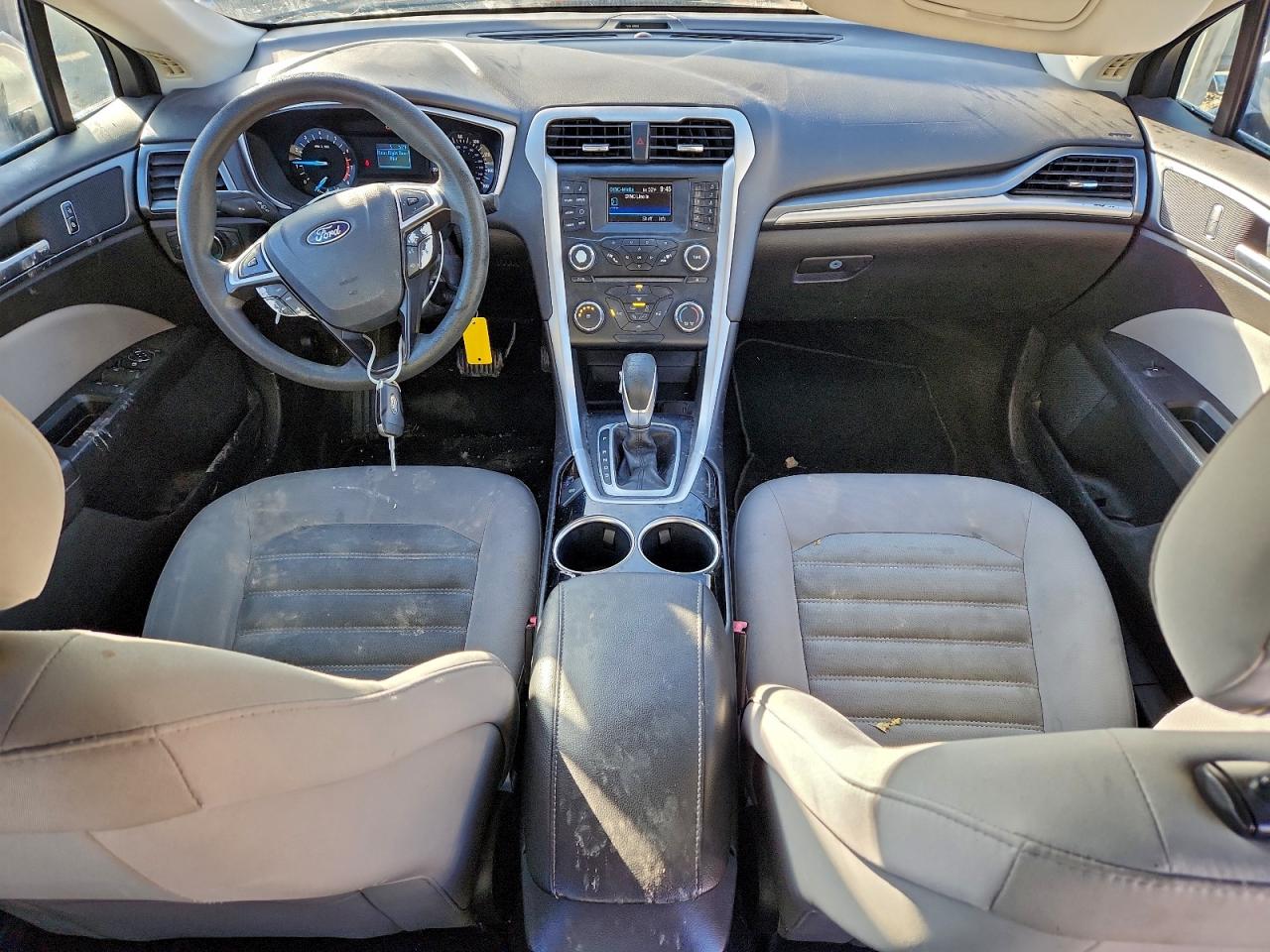 2013 Ford Fusion S VIN: 3FA6P0G76DR260651 Lot: 93274235