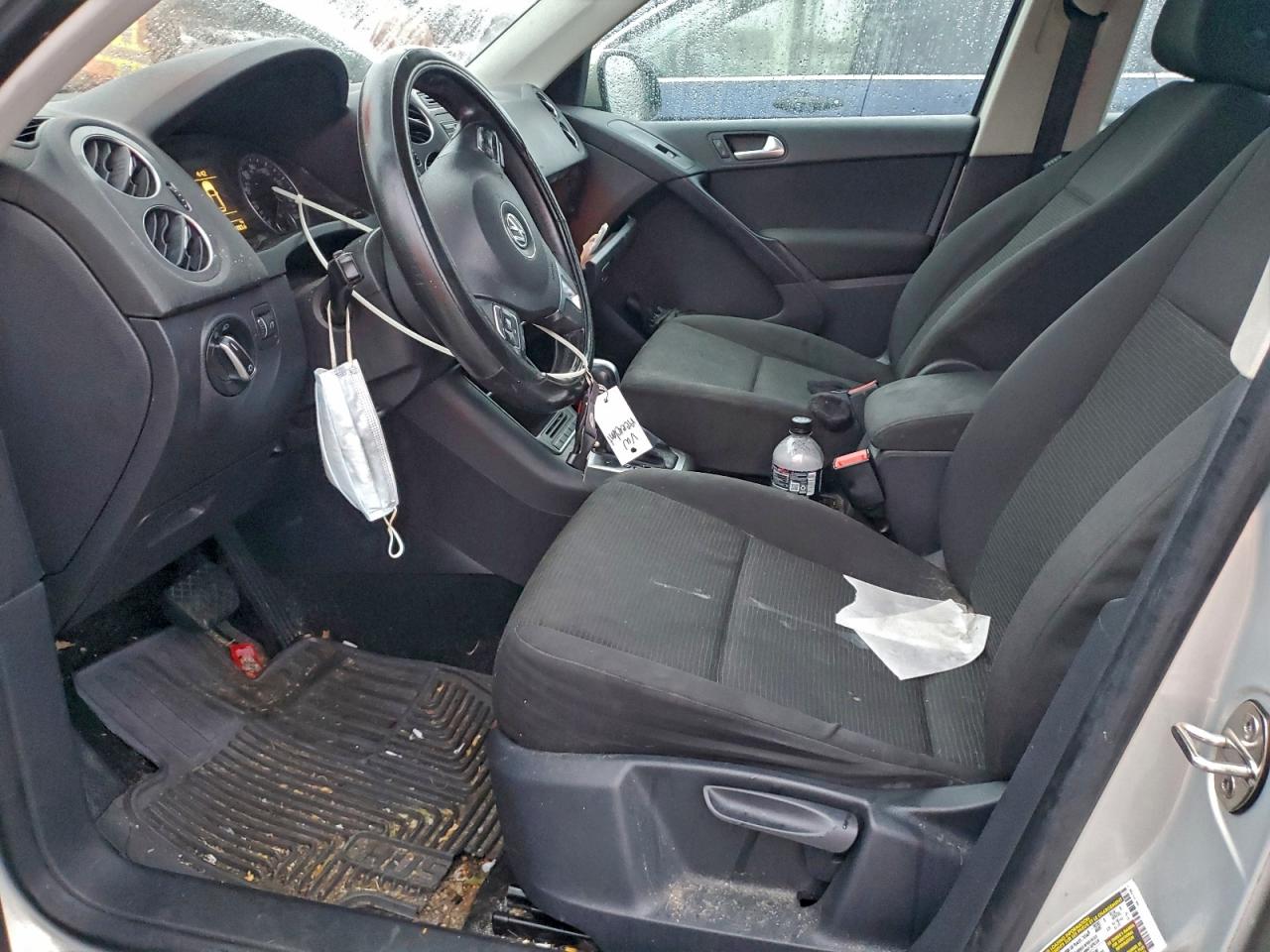 2014 Volkswagen Tiguan S VIN: WVGAV3AX2EW599941 Lot: 93887585