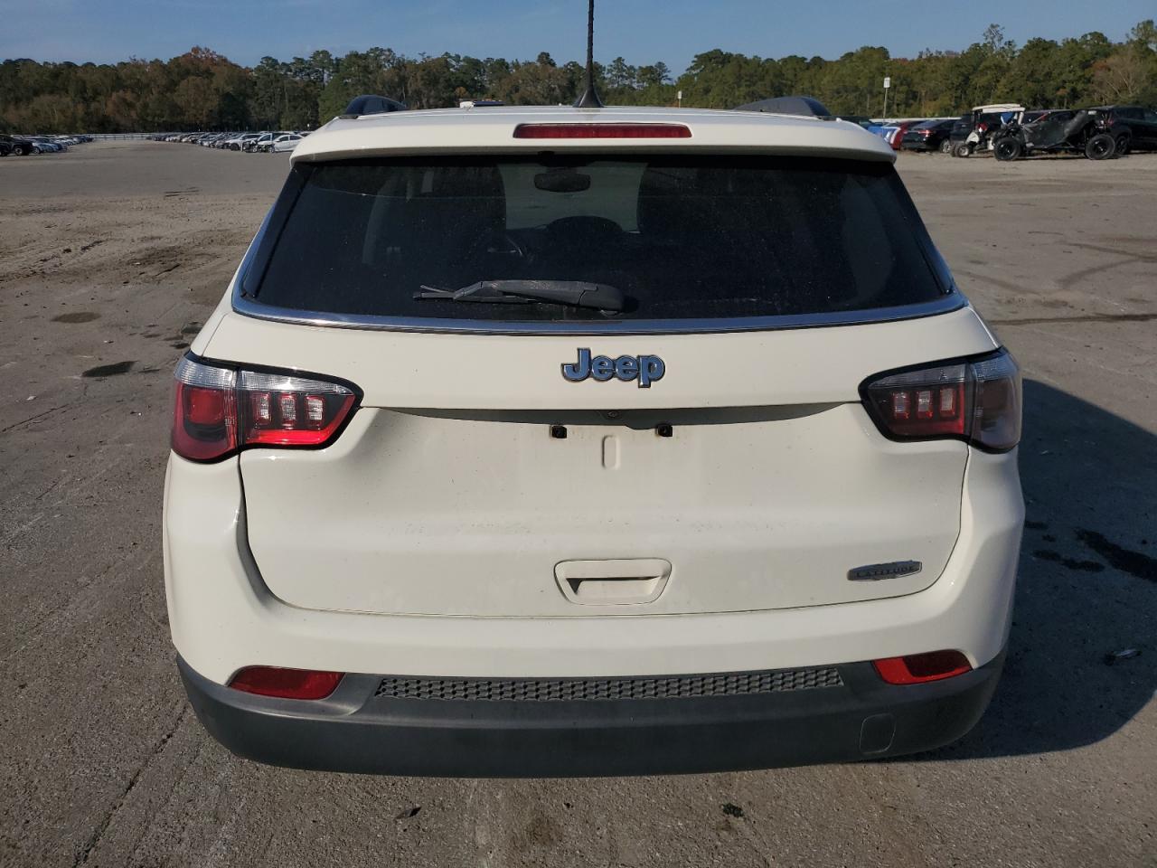 2019 Jeep Compass Latitude VIN: 3C4NJCBB3KT614937 Lot: 93606925