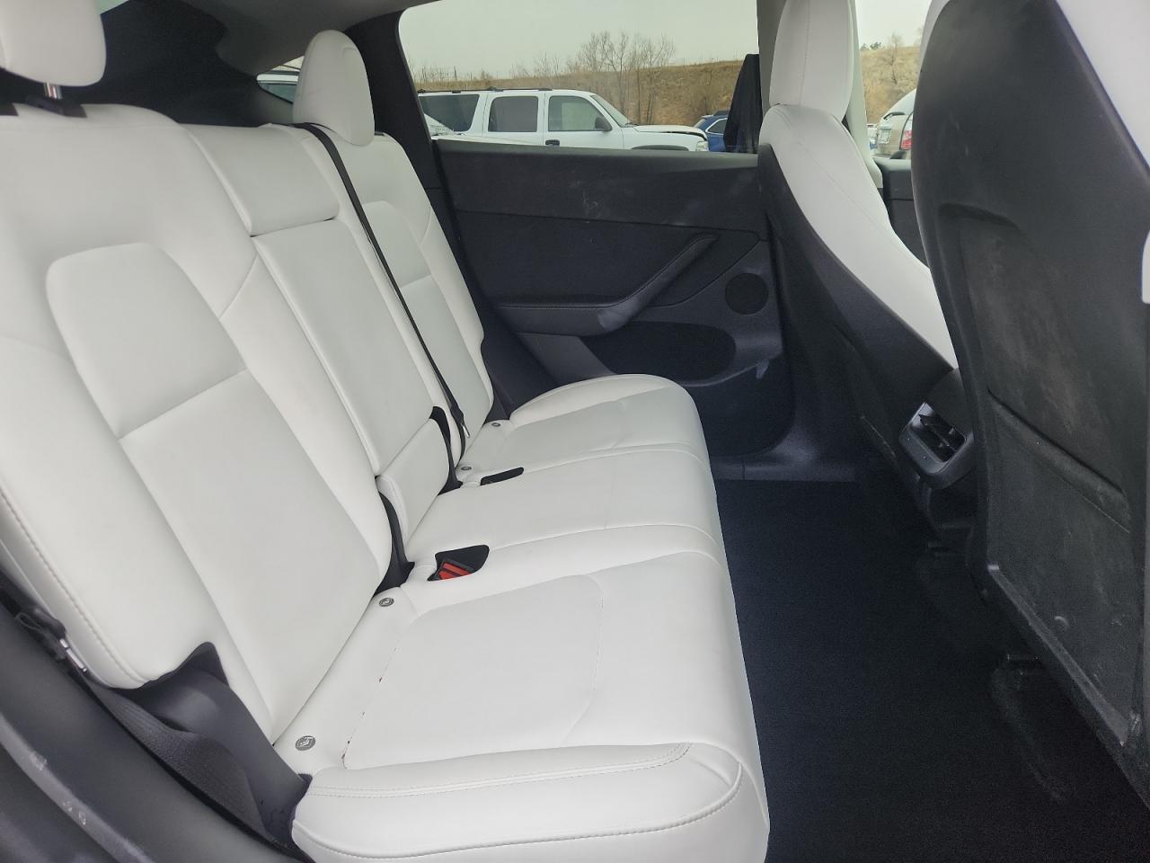 2022 Tesla Model Y VIN: 7SAYGDEF5NF552656 Lot: 93774235