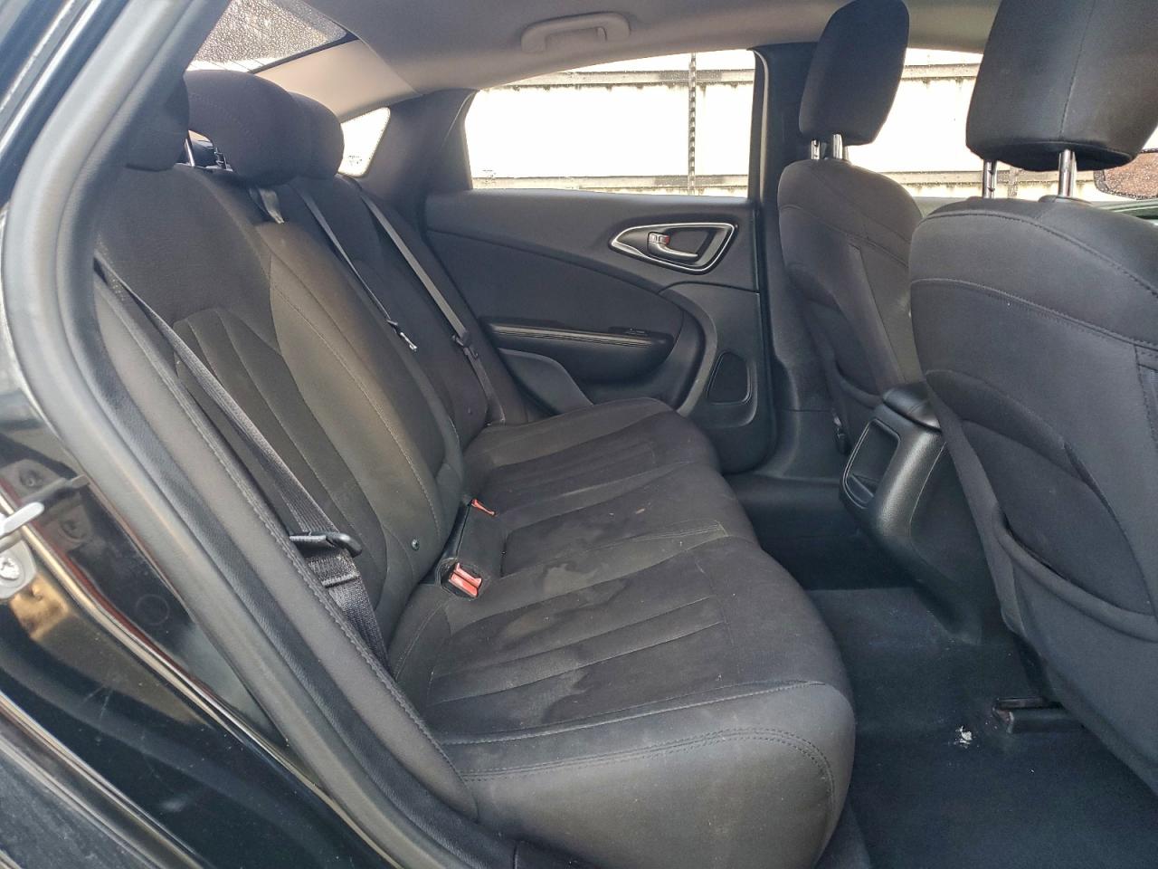 2015 Chrysler 200 Limited VIN: 1C3CCCAB9FN746940 Lot: 94388555