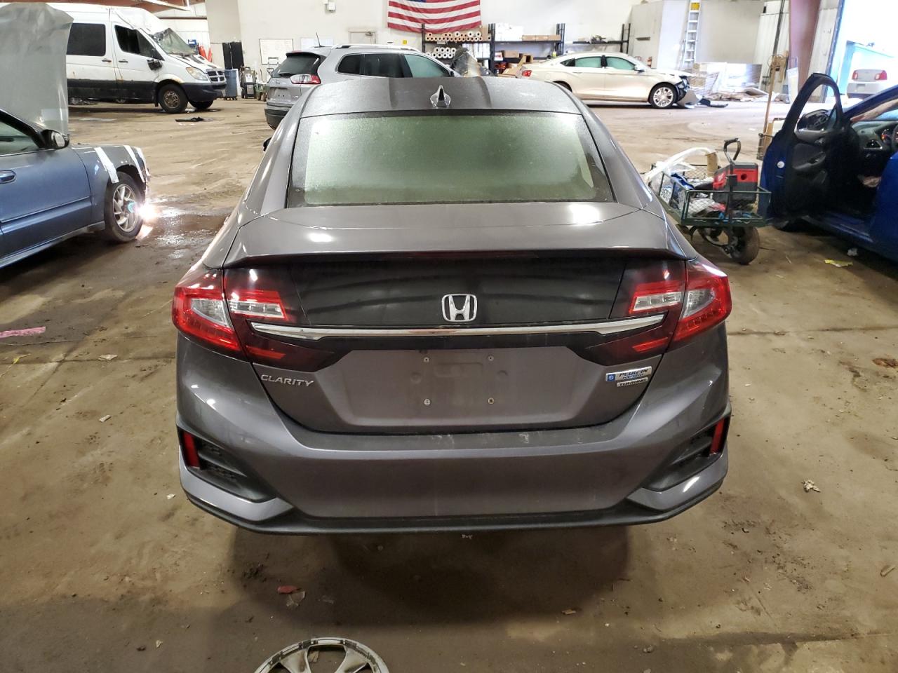 2018 Honda Clarity Touring VIN: JHMZC5F36JC006347 Lot: 92130405