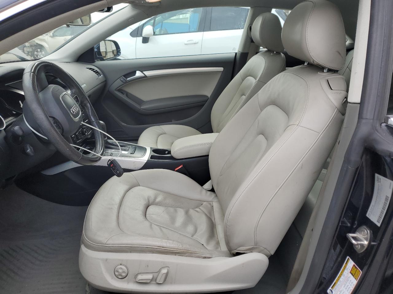 2011 Audi A5 Premium VIN: WAUCFAFR7BA013748 Lot: 91895995