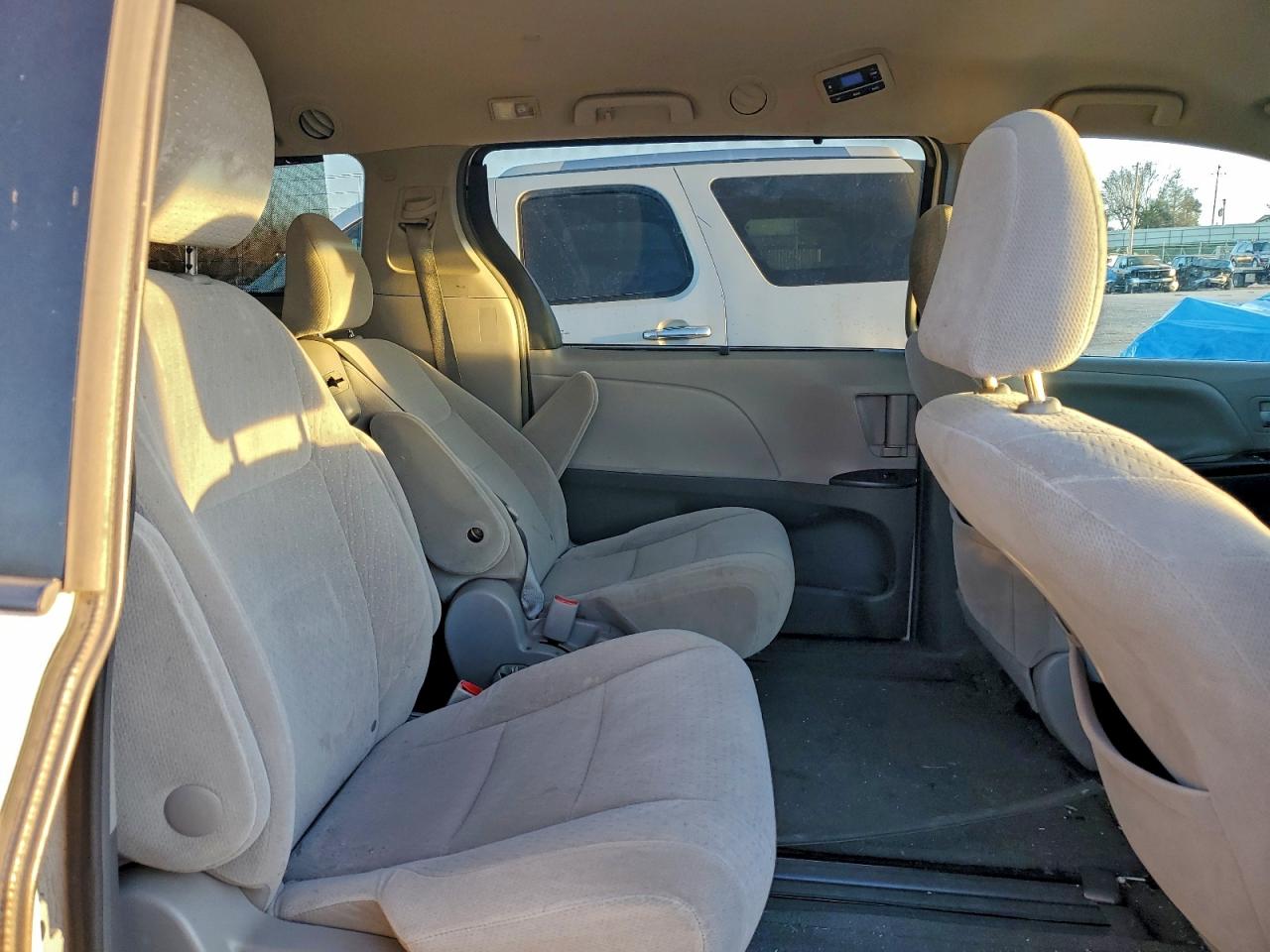 2015 Toyota Sienna Le VIN: 5TDKK3DC7FS562203 Lot: 94712595