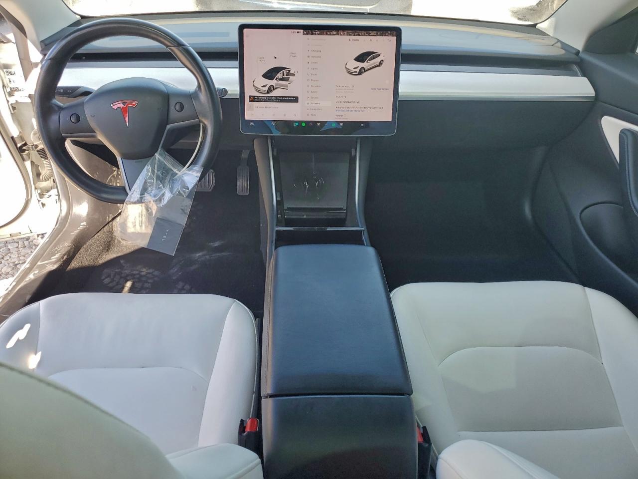 2019 Tesla Model 3 VIN: 5YJ3E1EB4KF392421 Lot: 92390755