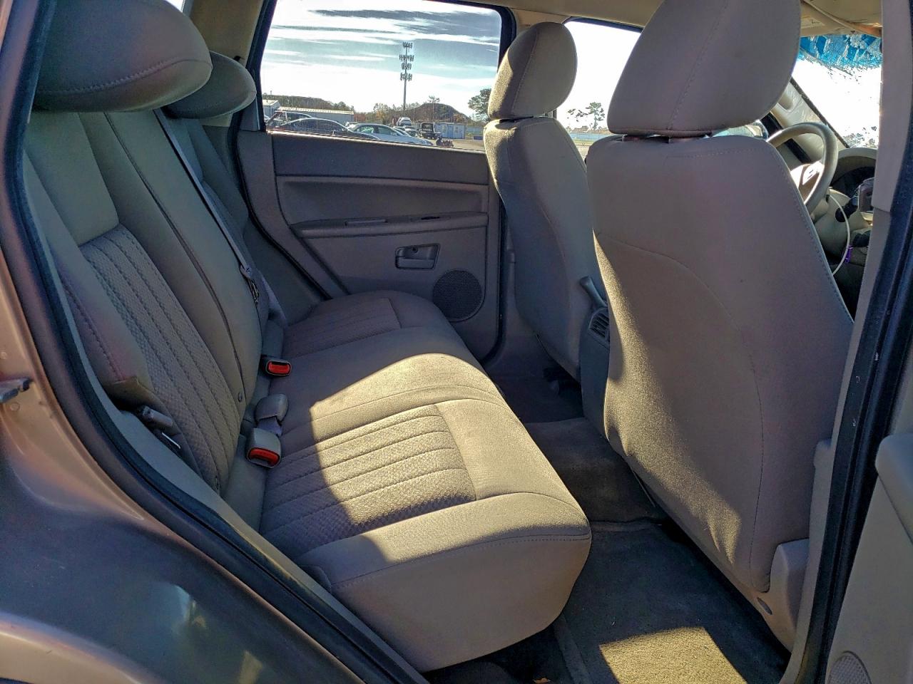 2005 Jeep Grand Cherokee Laredo VIN: 1J4GR48K25C708557 Lot: 93923475