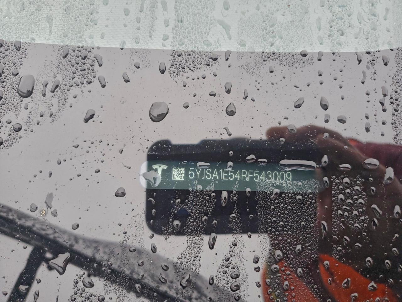 2024 Tesla Model S VIN: 5YJSA1E54RF543009 Lot: 93840275