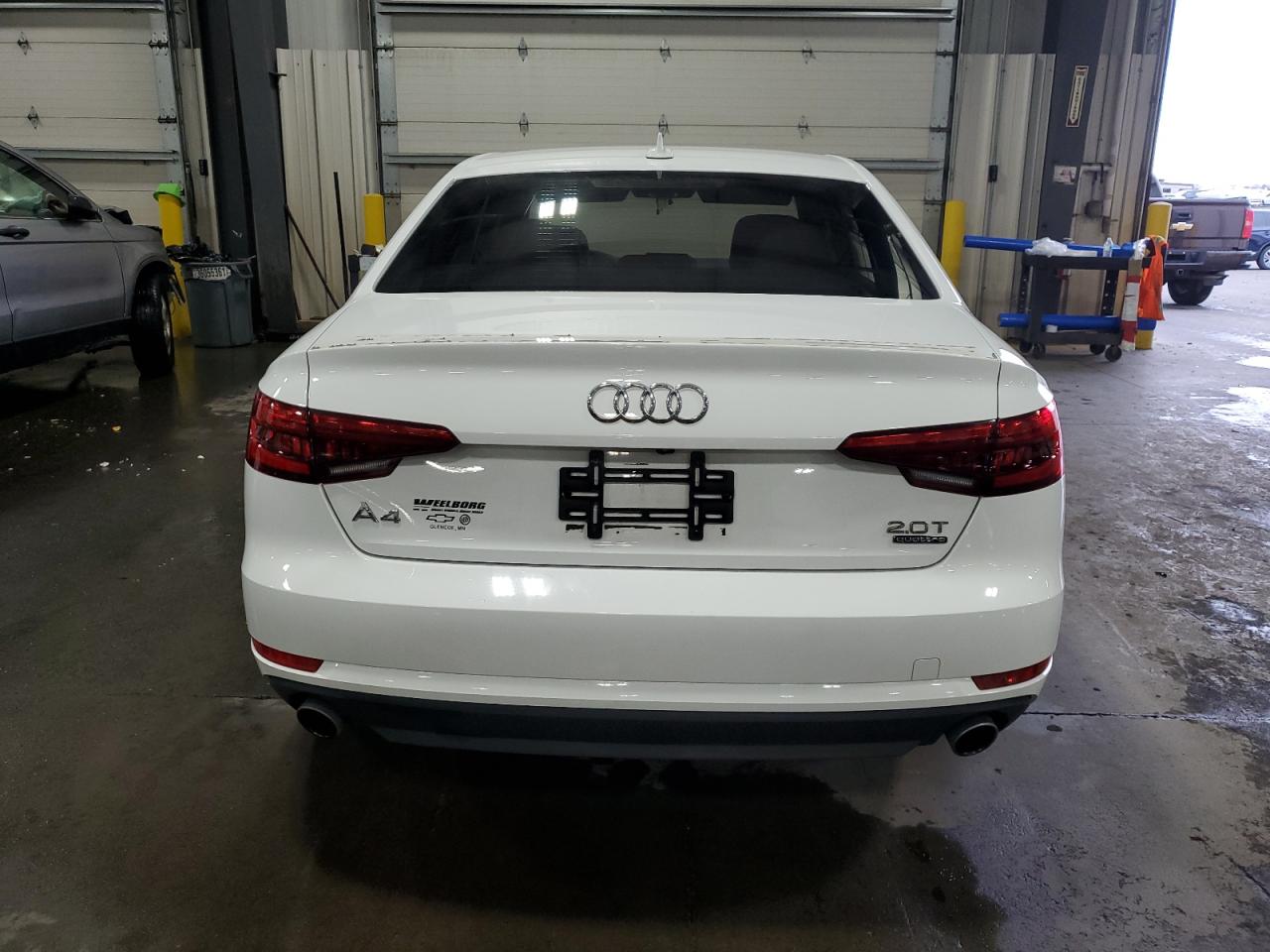 2017 Audi A4 Premium VIN: WAUANAF48HN043597 Lot: 92947005
