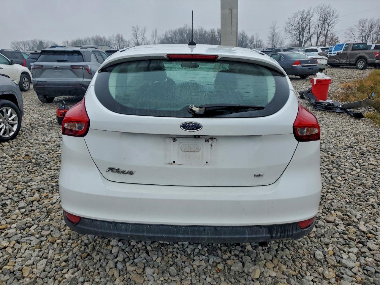 2017 Ford Focus Se VIN: 1FADP3K22HL247601 Lot: 93417755