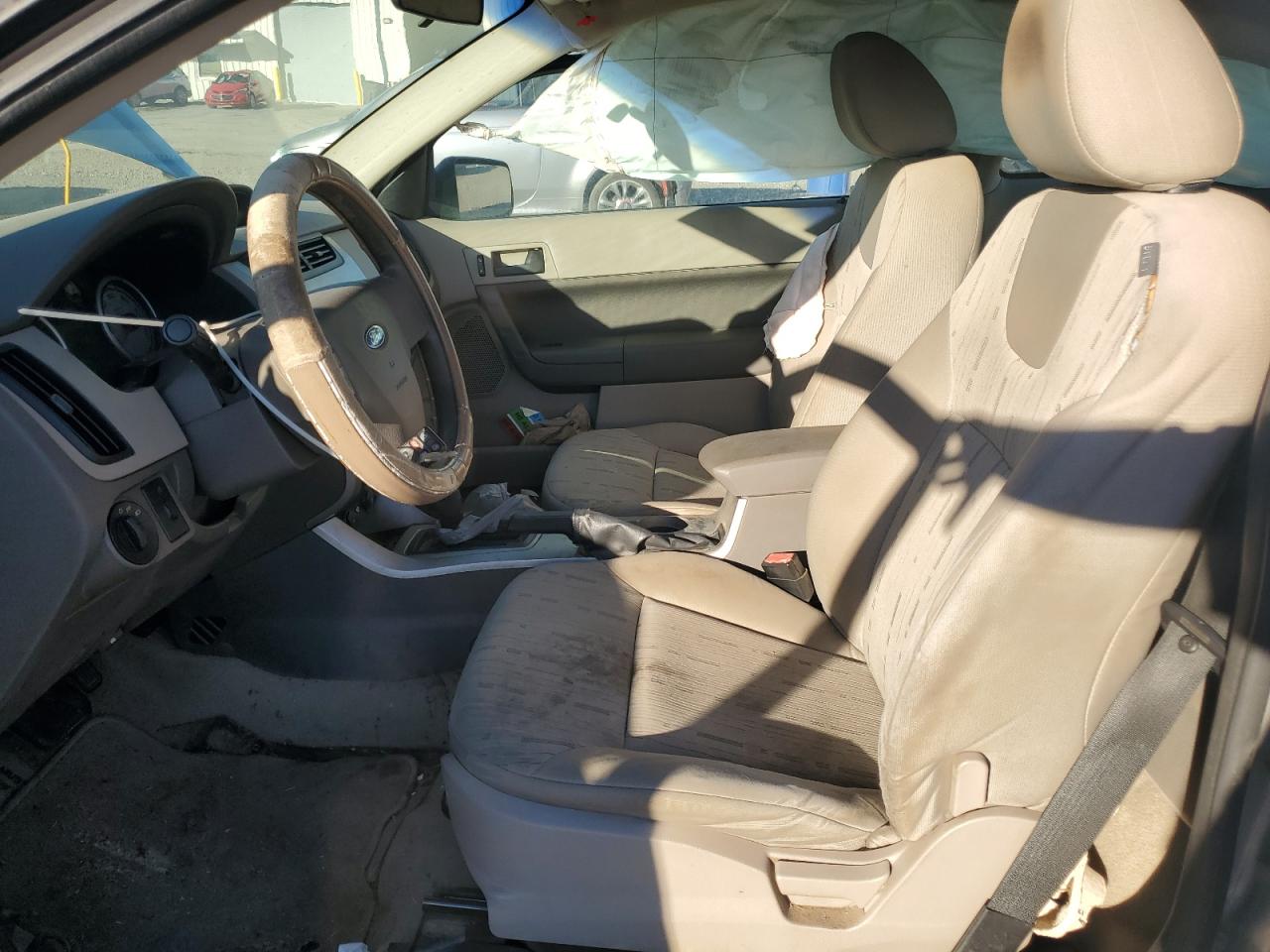 2008 Ford Focus Se VIN: 1FAHP33N38W220237 Lot: 90105365