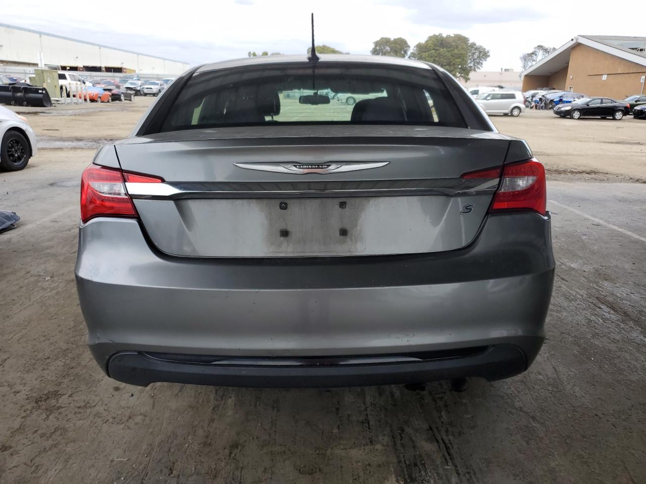 2013 Chrysler 200 Touring VIN: 1C3CCBBB8DN584739 Lot: 93747845