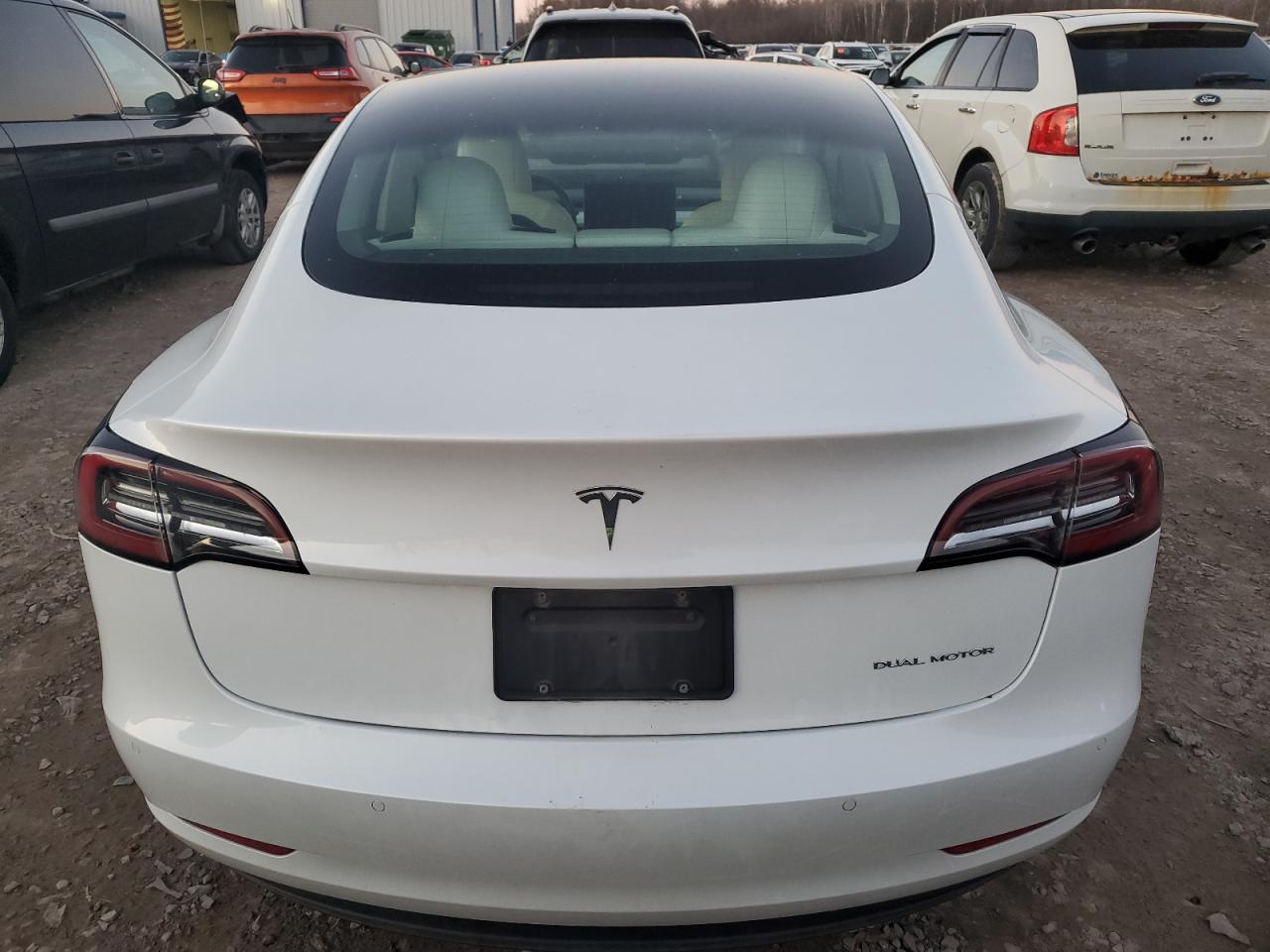2022 Tesla Model 3 VIN: 5YJ3E1EB0NF117259 Lot: 93632425