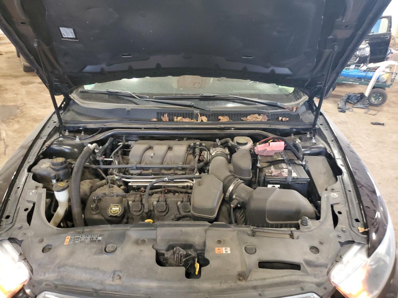 2014 Ford Taurus Limited VIN: 1FAHP2J8XEG135392 Lot: 90581855