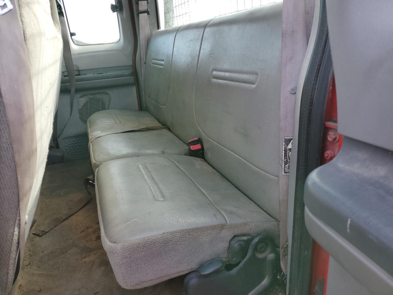 2000 Ford F250 Super Duty VIN: 1FTNX21L9YEC66248 Lot: 91736865