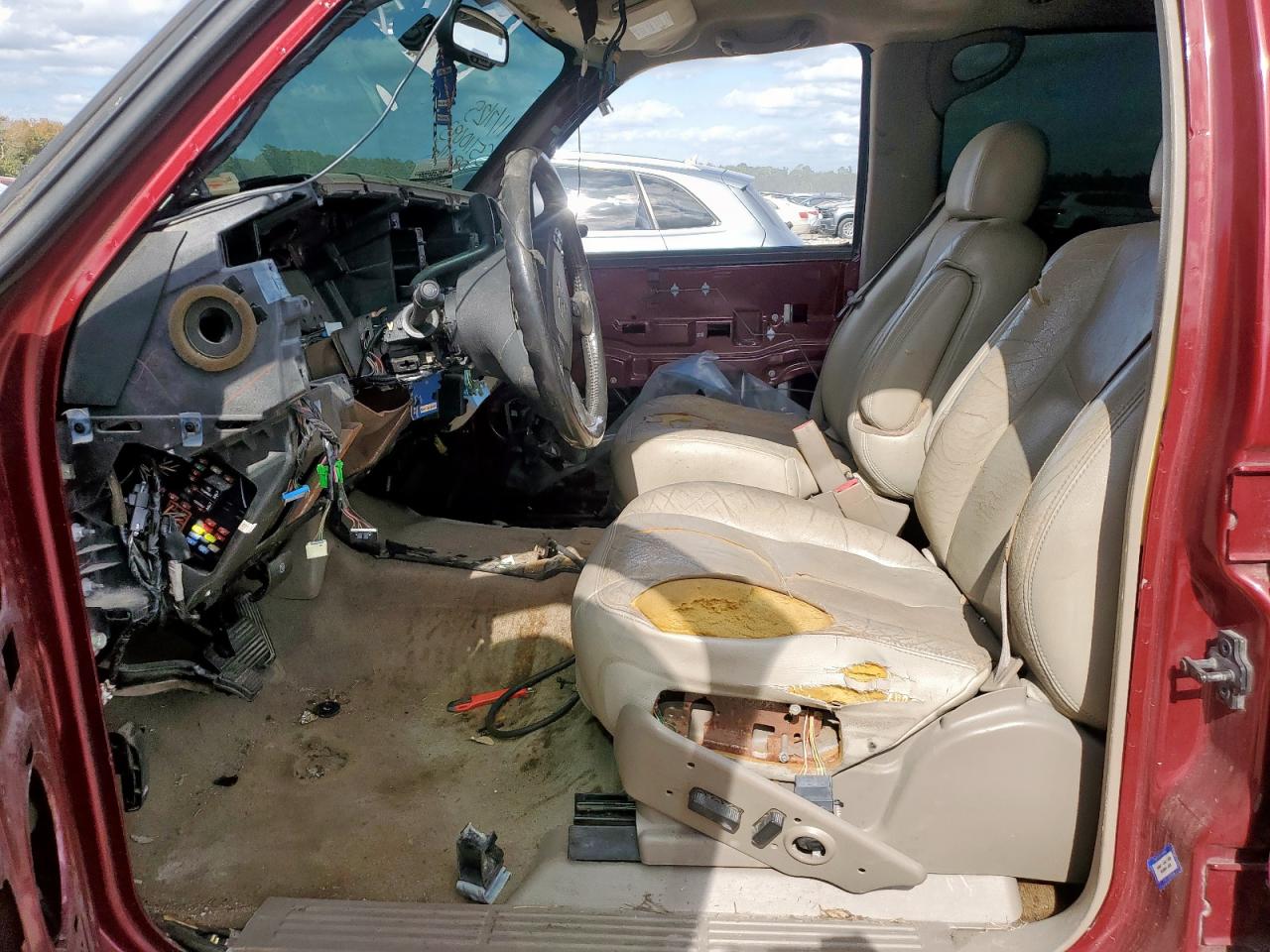 2004 Chevrolet Tahoe K1500 VIN: 1GNEK13Z74R127143 Lot: 92626555