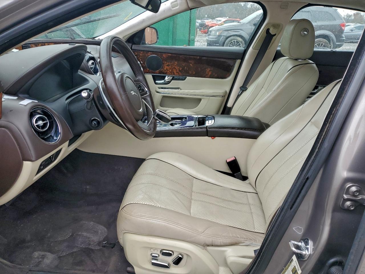 2011 Jaguar Xjl VIN: SAJWA2GBXBLV04763 Lot: 94068495