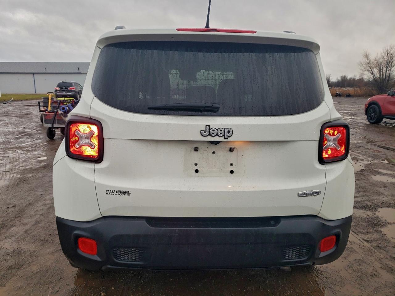 2017 Jeep Renegade Latitude VIN: ZACCJABB9HPG42687 Lot: 93945335