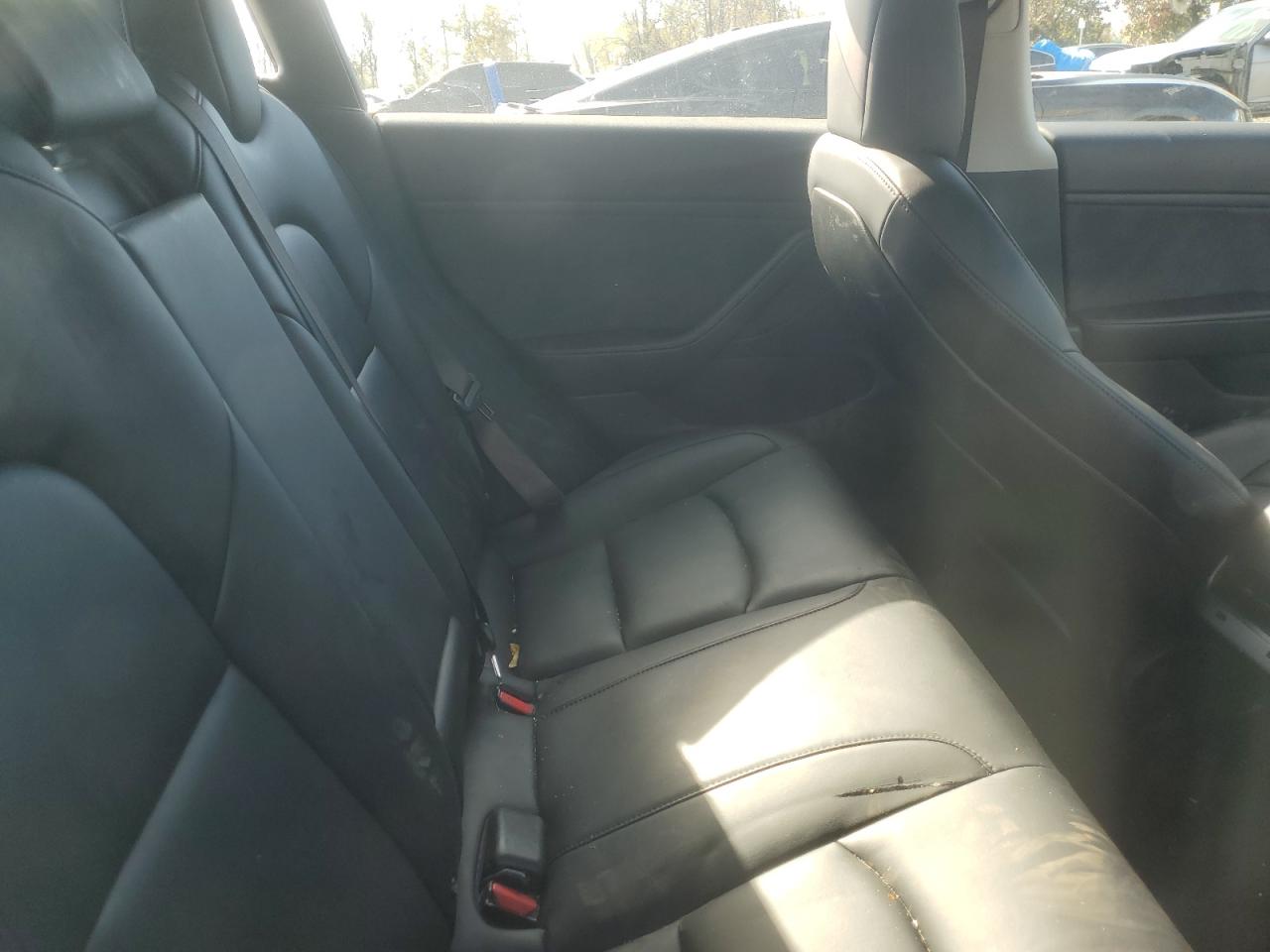 2018 Tesla Model 3 VIN: 5YJ3E1EB1JF068518 Lot: 85419645